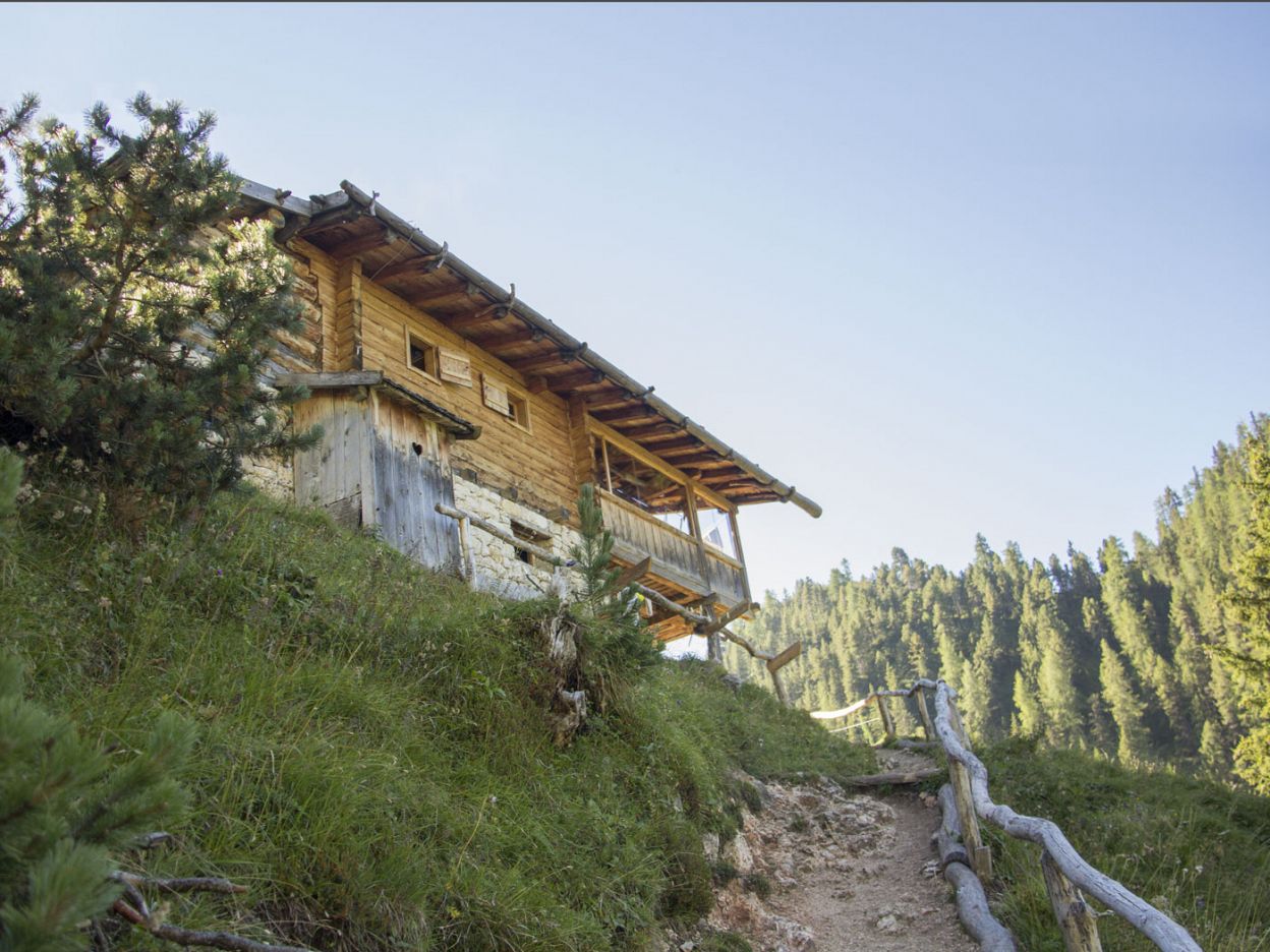 Sesselschwaige Mountain Inn near Bolzano Bozen